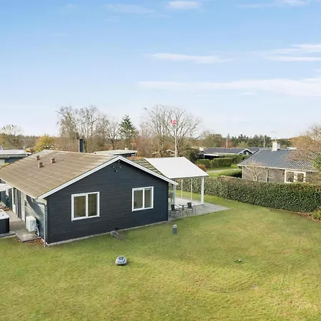4 Bedroom Stunning In *