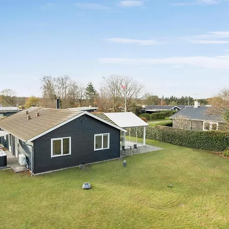 4 Bedroom Stunning In *