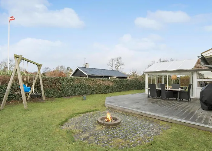 4 Bedroom Stunning In * Hadsund